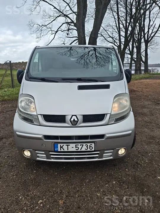 Renault Trafic 2004 photo 3