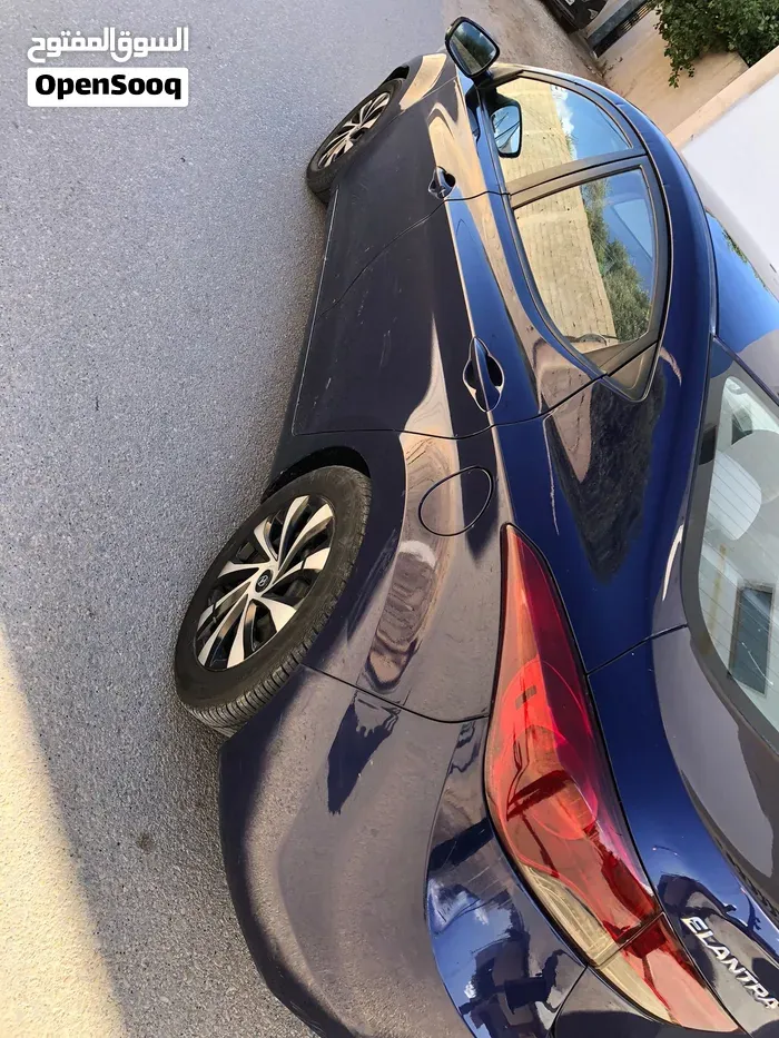 Hyundai Elantra 2012 photo 2