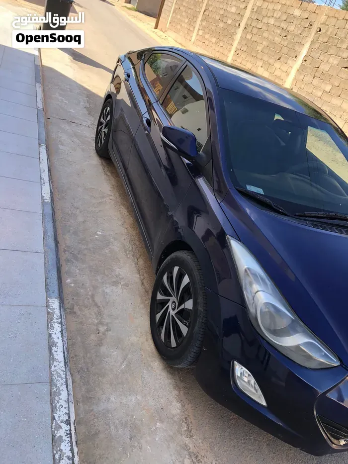 Hyundai Elantra 2012 photo 4