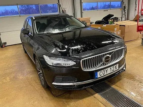 Volvo V90 2023 photo 2