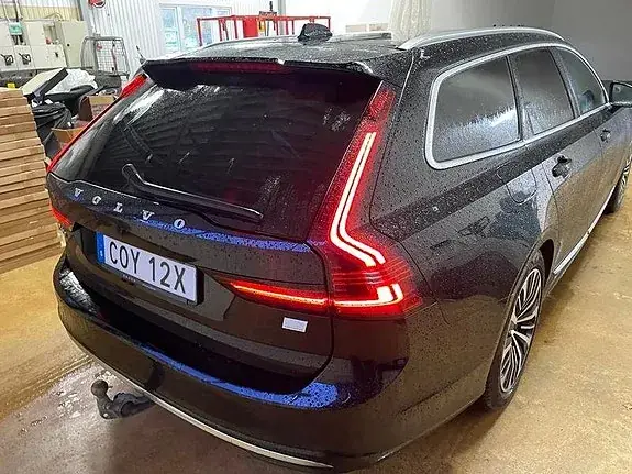 Volvo V90 2023 photo 3