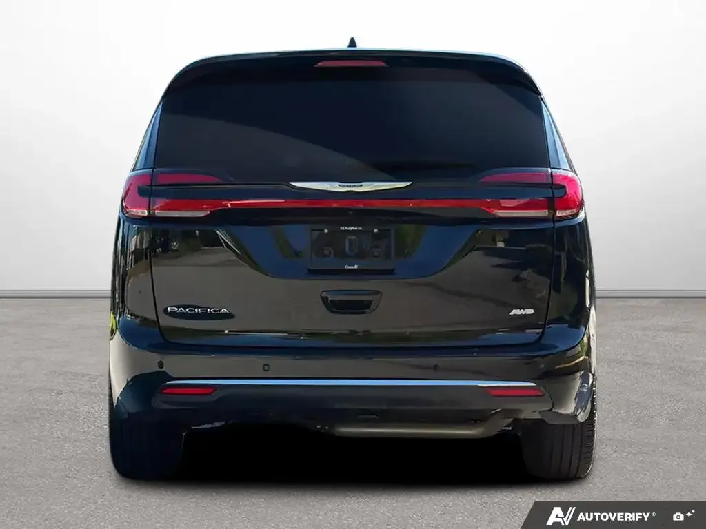 Chrysler Pacifica 2025 photo 5
