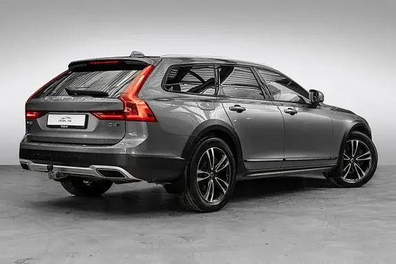 Volvo V90 Cross Country 2019 photo 2