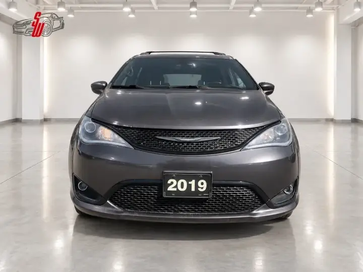 Chrysler Pacifica 2019 photo 3