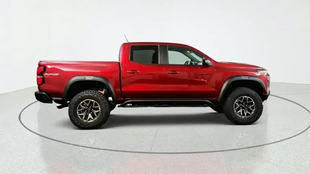 Chevrolet Colorado 2026 photo 2