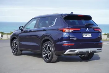 Mitsubishi Outlander 2022 photo 4