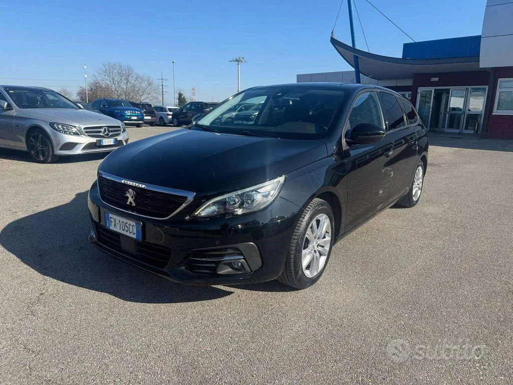 Peugeot 308 2019 photo 2