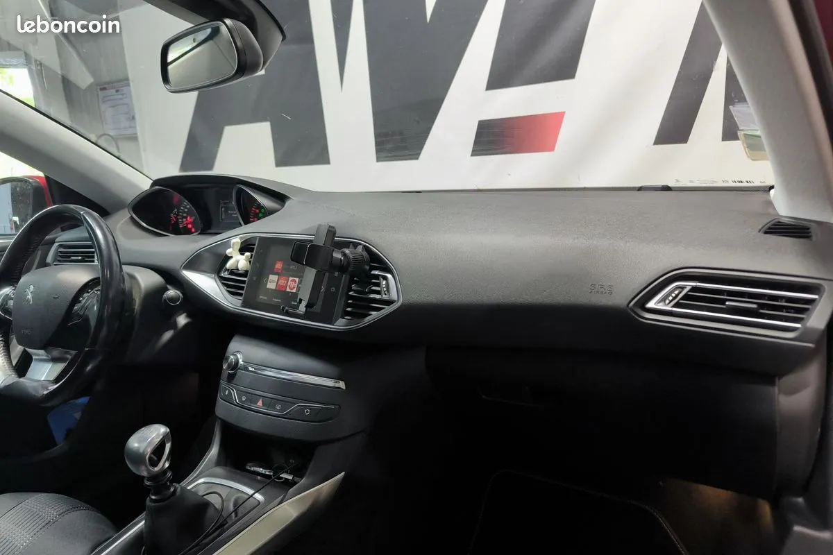 Peugeot 308 2017 photo 5