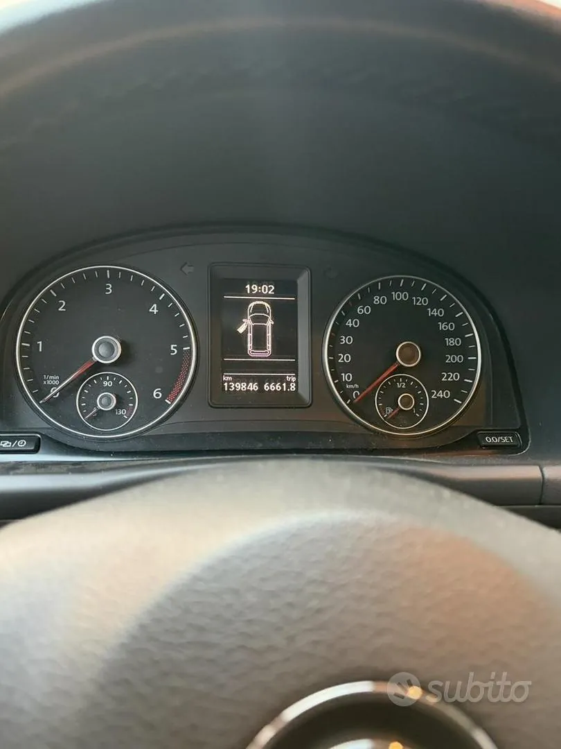 Volkswagen Touran 2015 photo 4