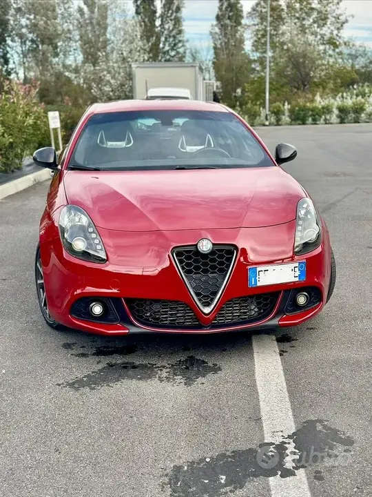 Alfa Romeo Giulietta 2016 photo 2