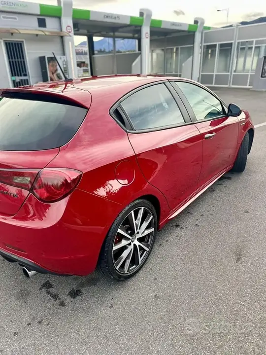 Alfa Romeo Giulietta 2016 photo 3