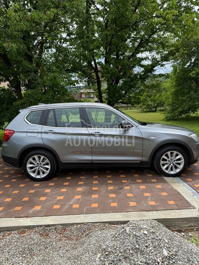 BMW X3 2011 photo 2