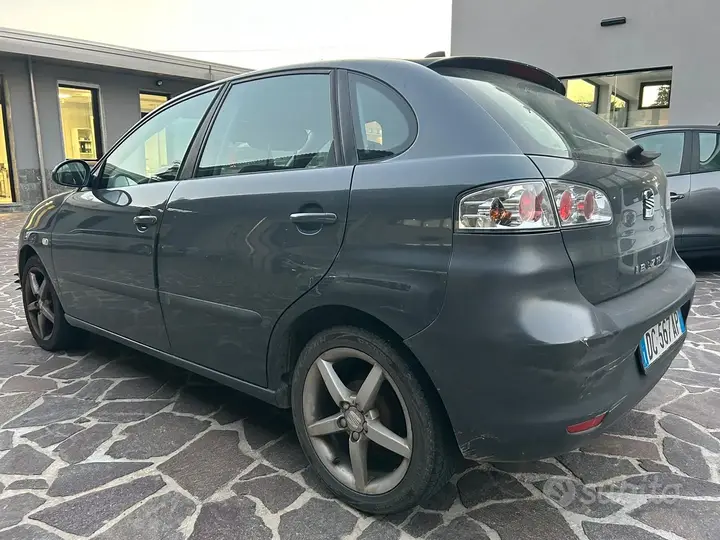 Seat Ibiza 2006 photo 4