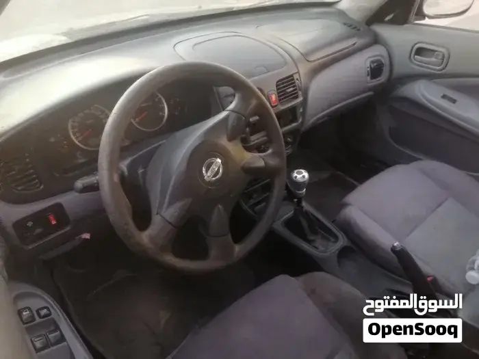 Nissan Almera 2002 photo 4
