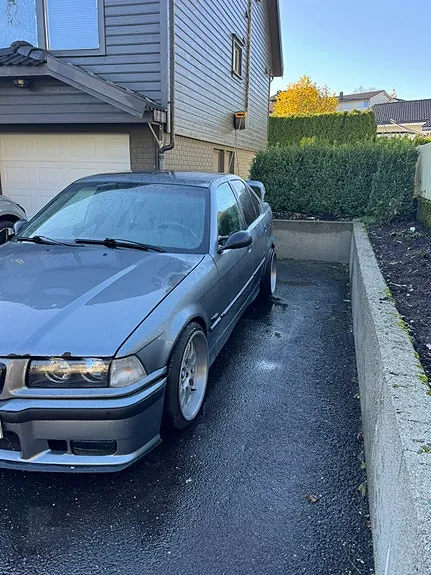 BMW 318I 1995 photo 2