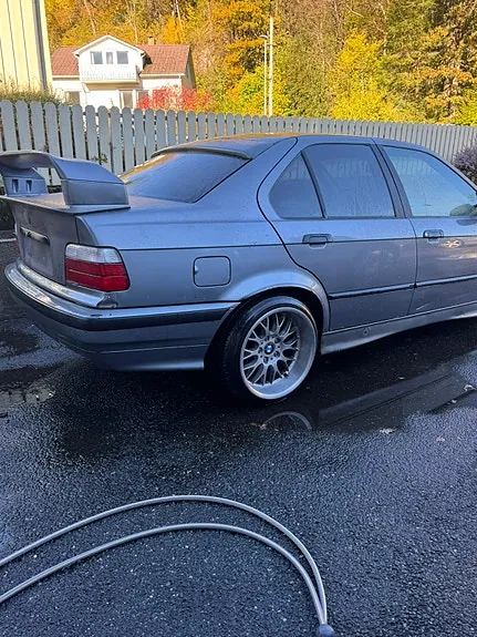 BMW 318I 1995 photo 3