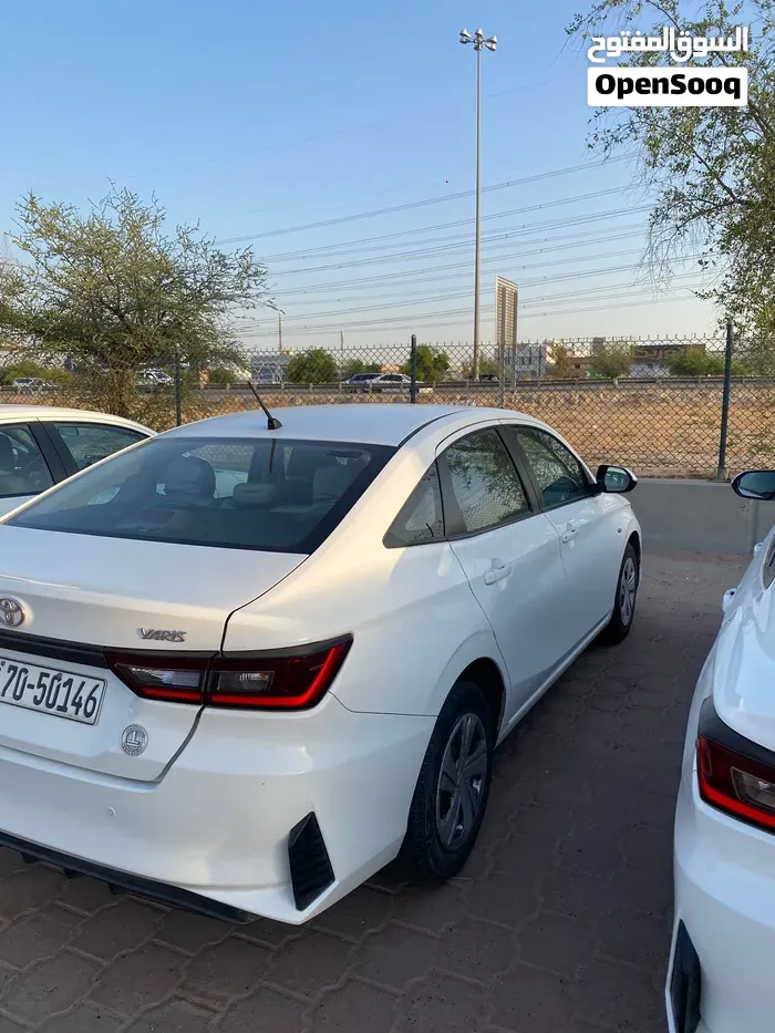 Toyota Yaris 2023 photo 2