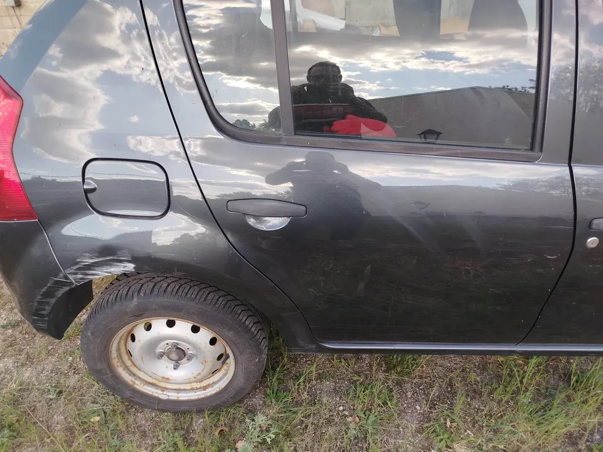 Dacia Sandero 2005 photo 3