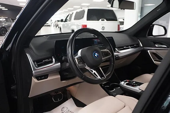 BMW Ix1 2023 photo 3