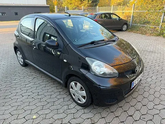 Toyota Aygo 2009 photo 2