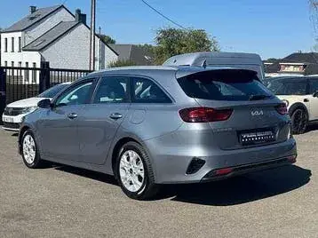 Kia Ceed Sw 2024 photo 2
