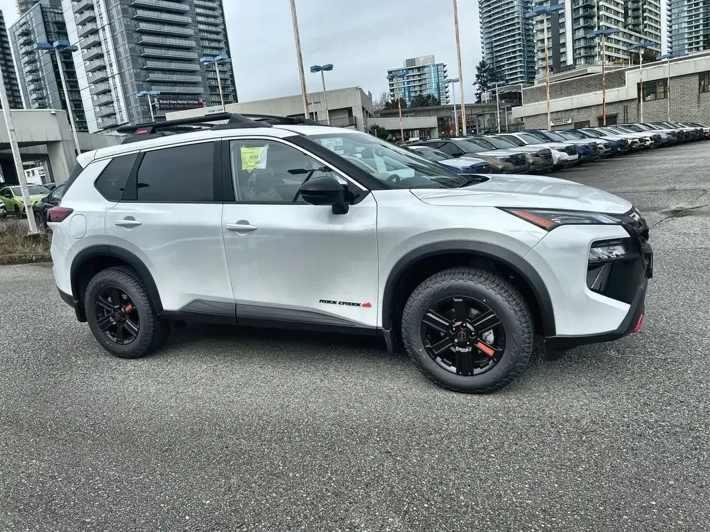 Nissan Rogue 2026 photo 2