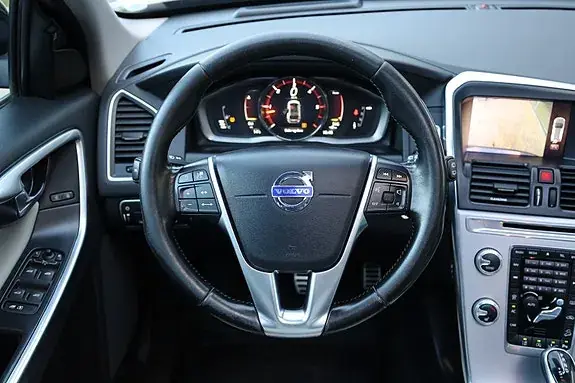 Volvo Xc60 2017 photo 4