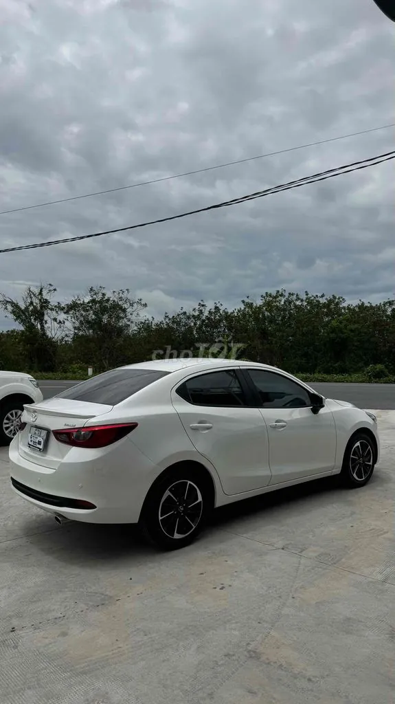 Mazda 2 2025 photo 3