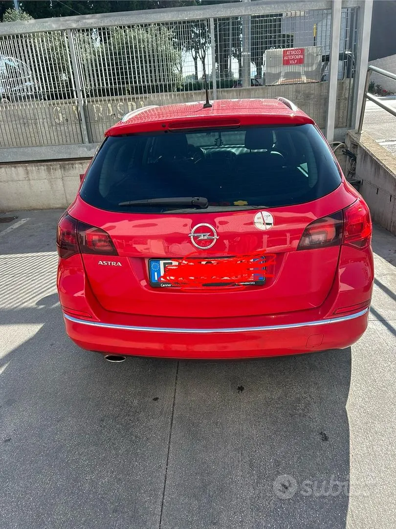 Opel Astra Tourer 2016 photo 2