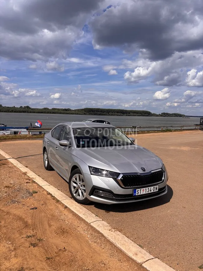 Skoda Octavia 2021 photo 2