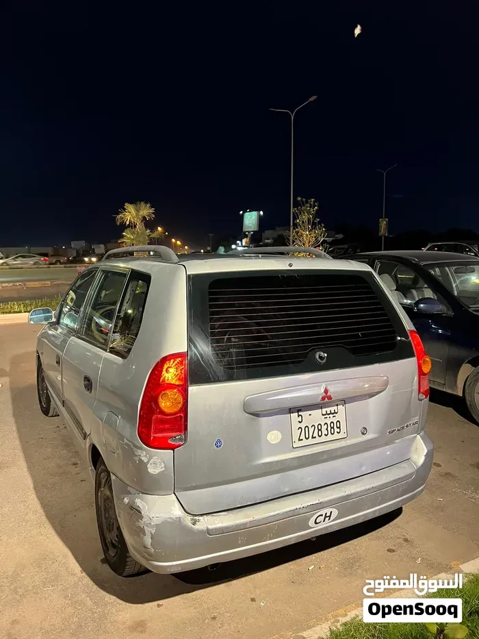 Mitsubishi Outlander 2005 photo 2