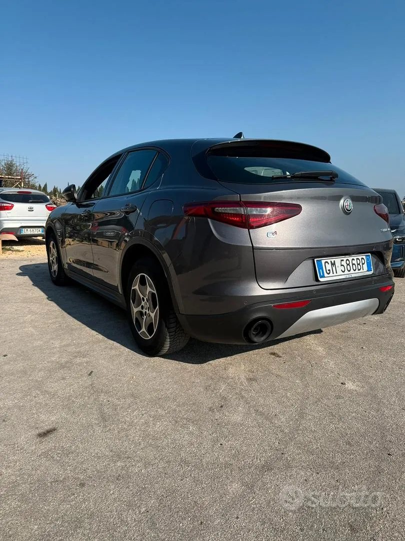 Alfa Romeo Stelvio 2022 photo 4