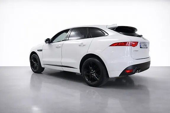 Jaguar F-Pace 2017 photo 5