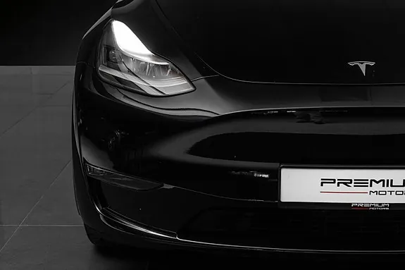 Tesla Model Y 2024 photo 4