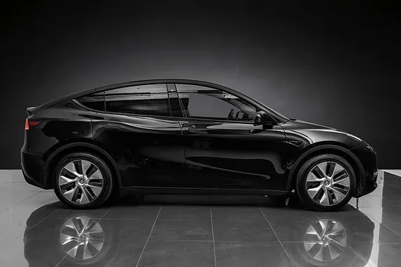 Tesla Model Y 2024 photo 5
