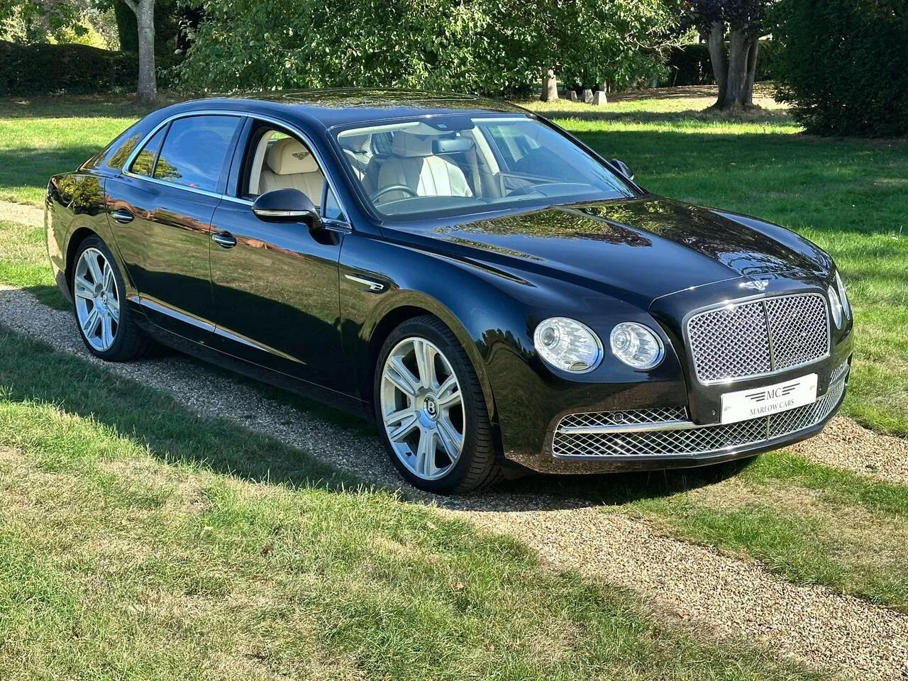 Bentley Flying Spur 2015 photo 2