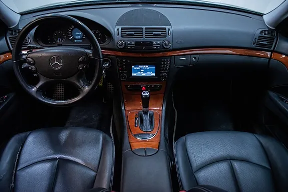 Mercedes-Benz E220 2009 photo 2