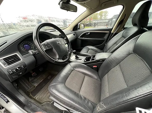 Volvo V70 2009 photo 4