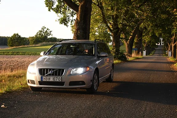 Volvo V70 2009 photo 3