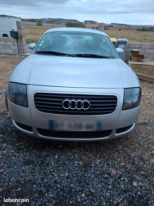 Audi Tt 2001 photo 2