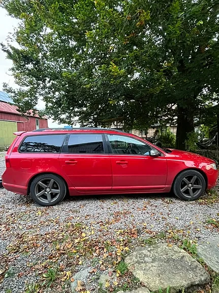 Volvo V70 2010 photo 3