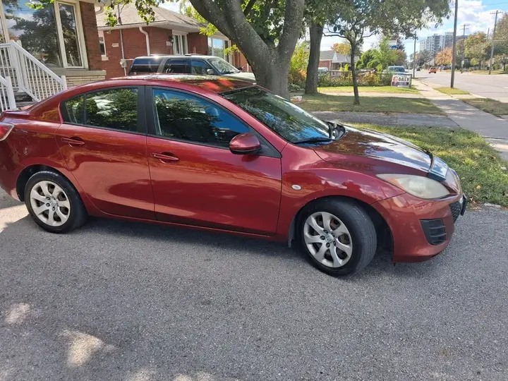 Mazda 3 2010 photo 4