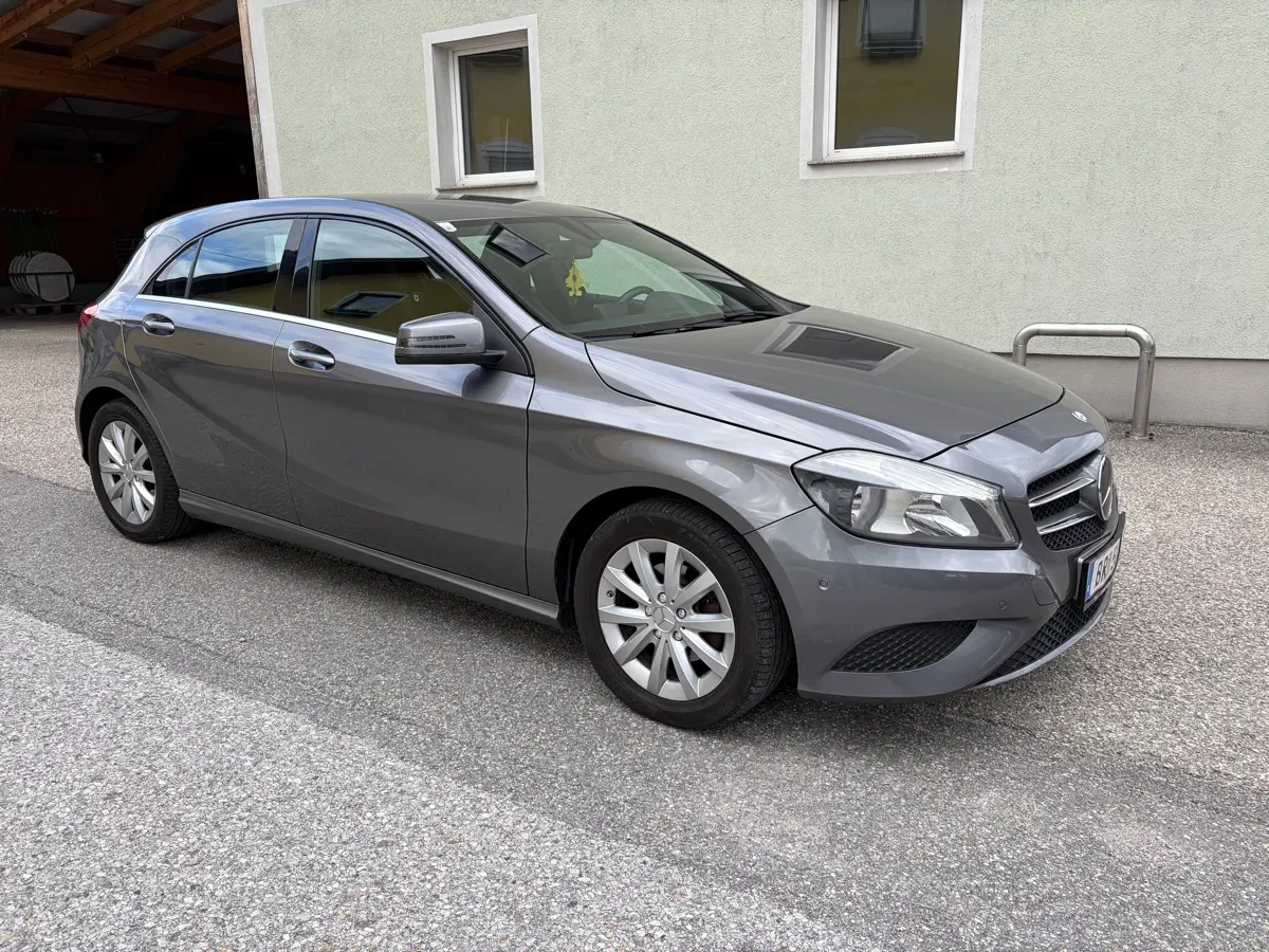 Mercedes-Benz A-Class 2015 photo 2
