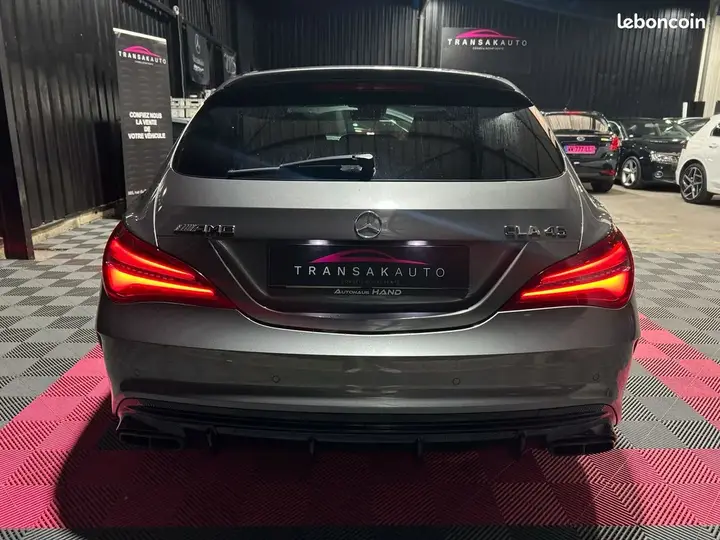 Mercedes-Benz Cla 45 Amg 2017 photo 4