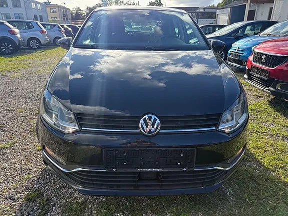 Volkswagen Polo 2015 photo 2