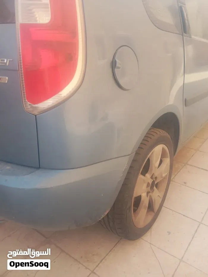 Skoda Roomster 2008 photo 3