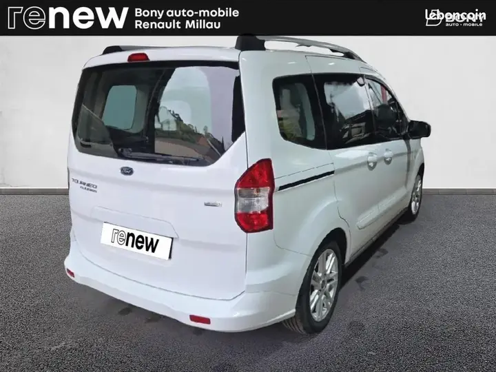 Ford Tourneo Courier 2017 photo 5