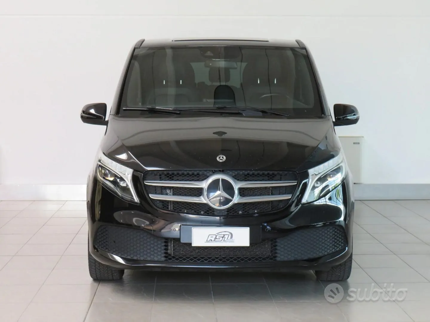 Mercedes-Benz V-Class 2022 photo 2