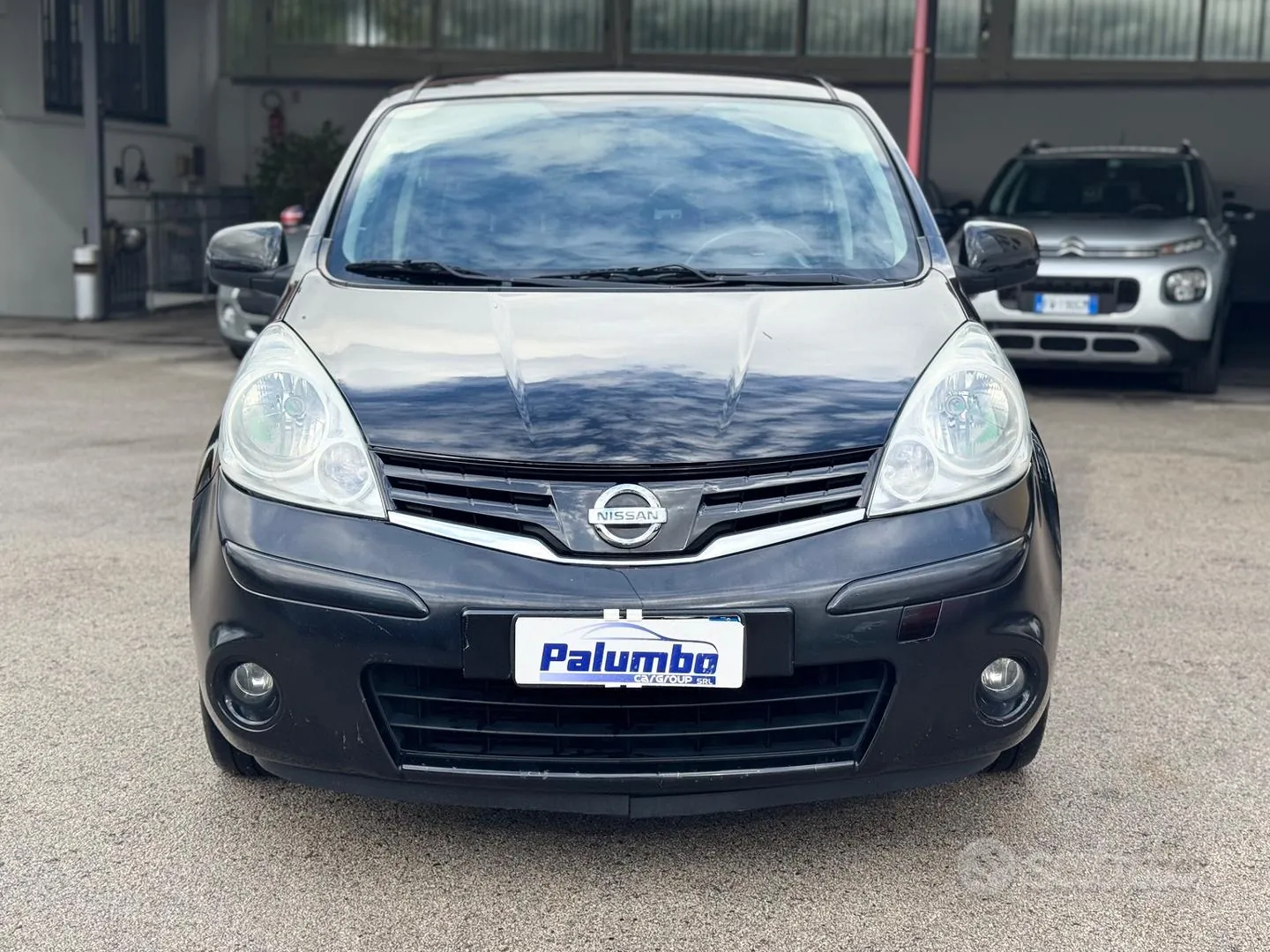 Nissan Note 2009 photo 2