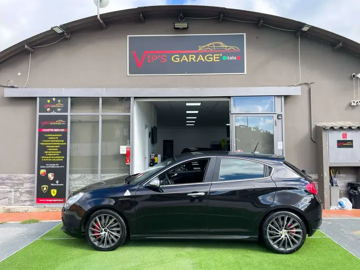 Alfa Romeo Giulietta 2011 photo 3